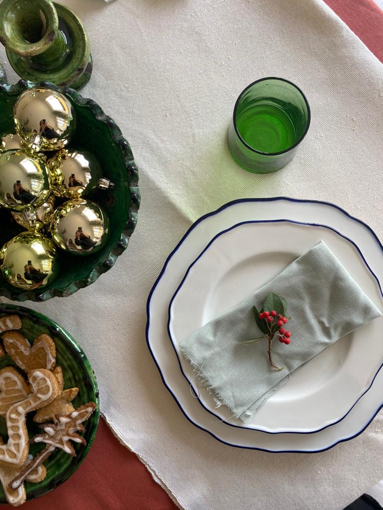 Blue decoration plate