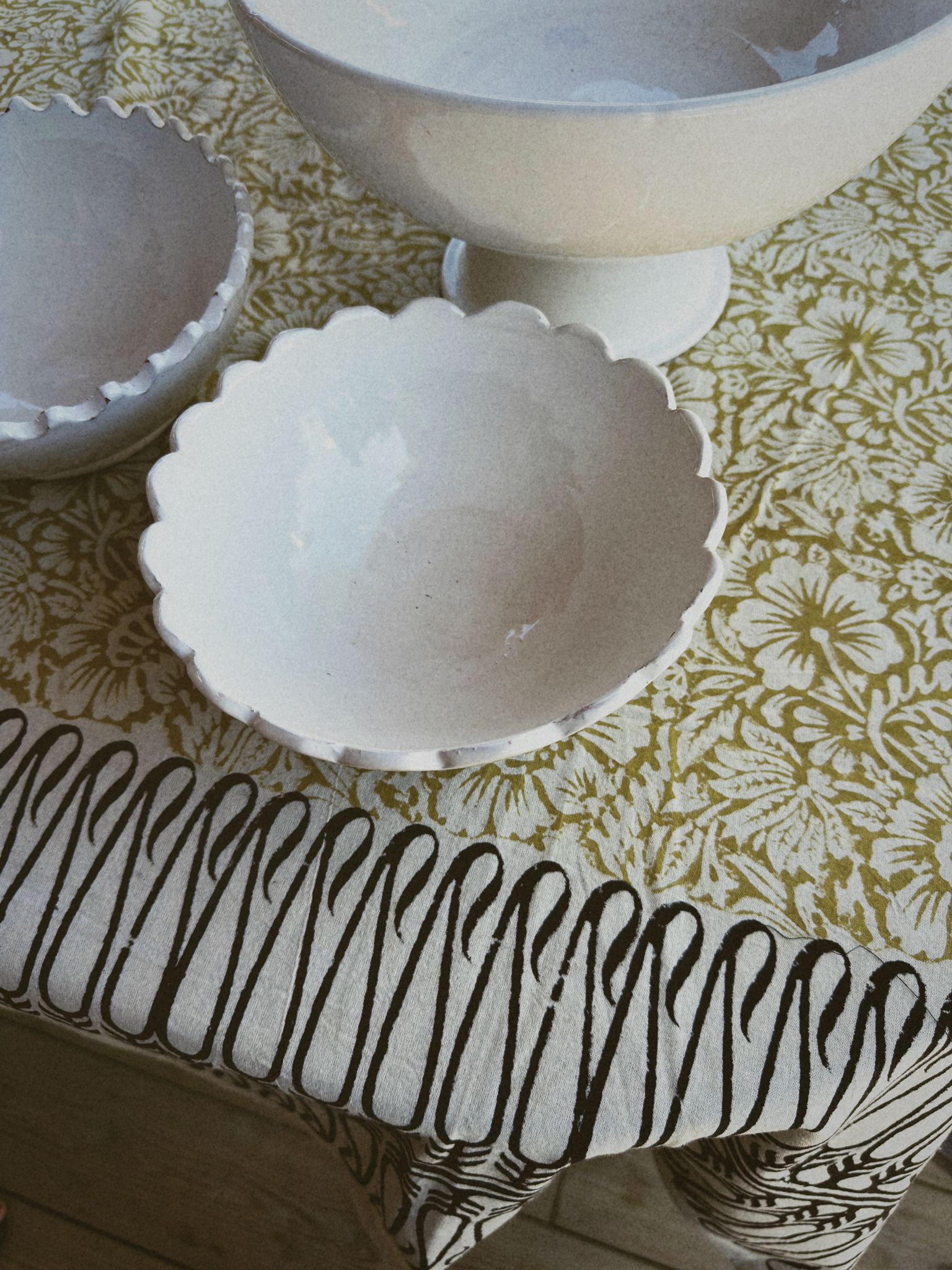 Tablecloth flowers